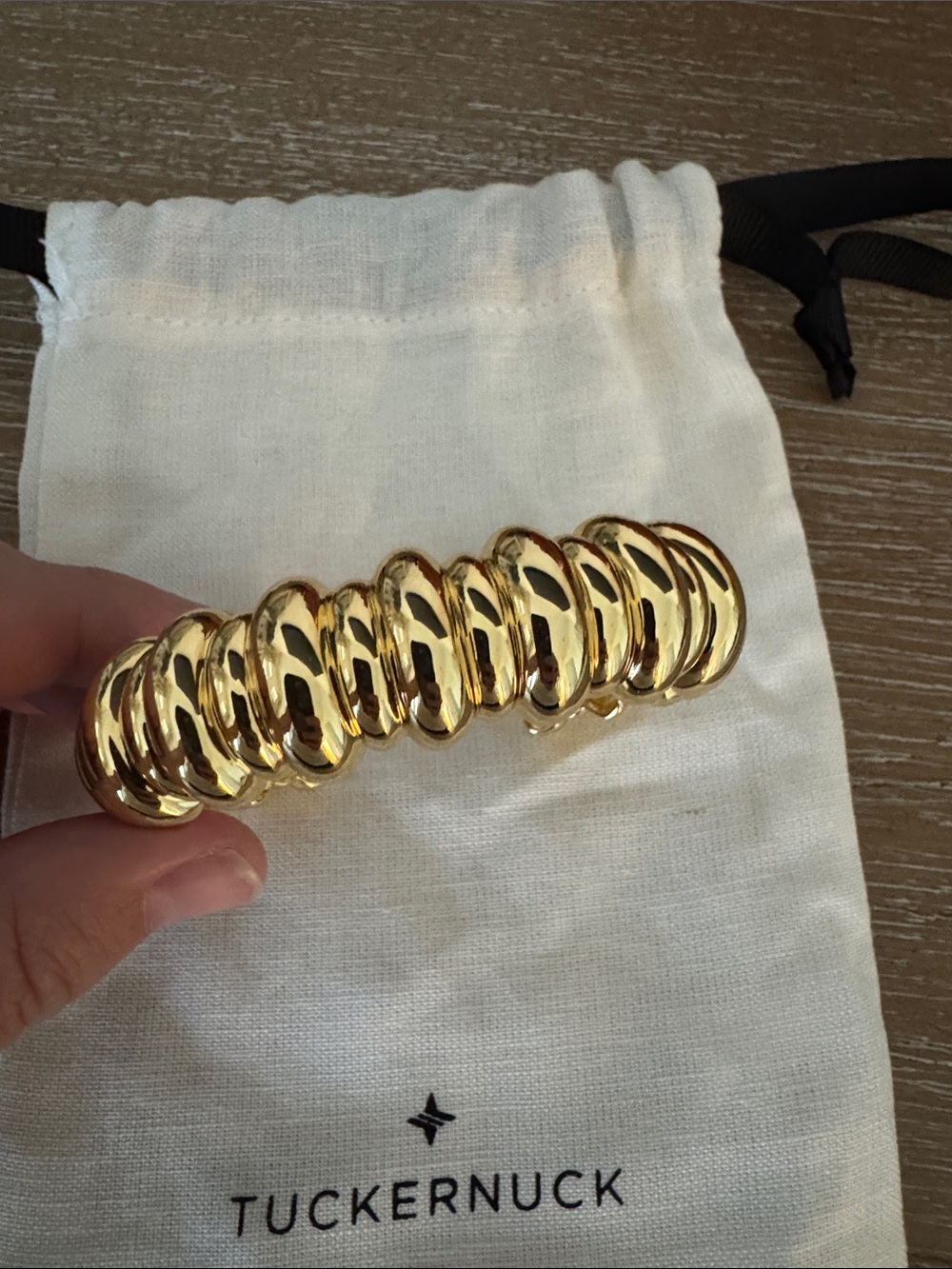 New Tuckernuck Gold Chunky Cali Bracelet - Picture 2 of 2